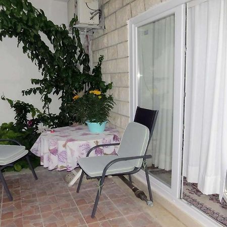 Rooms N&M Baška Voda Eksteriør bilde