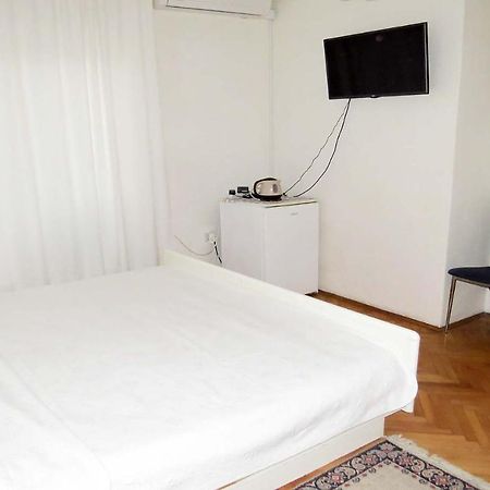 Rooms N&M Baška Voda Eksteriør bilde