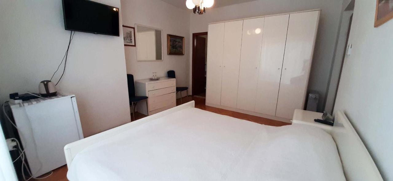 Rooms N&M Baška Voda Eksteriør bilde