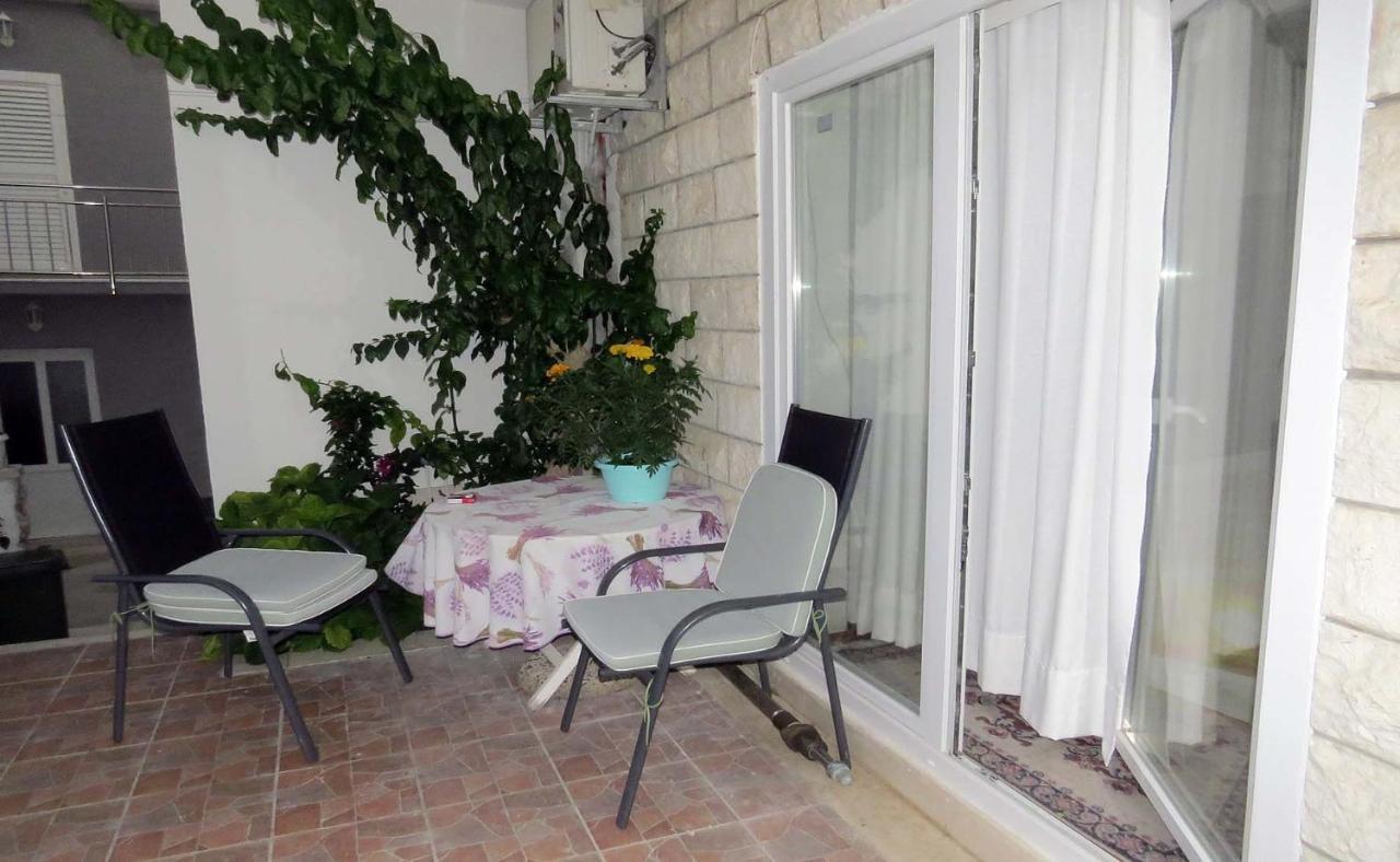 Rooms N&M Baška Voda Eksteriør bilde