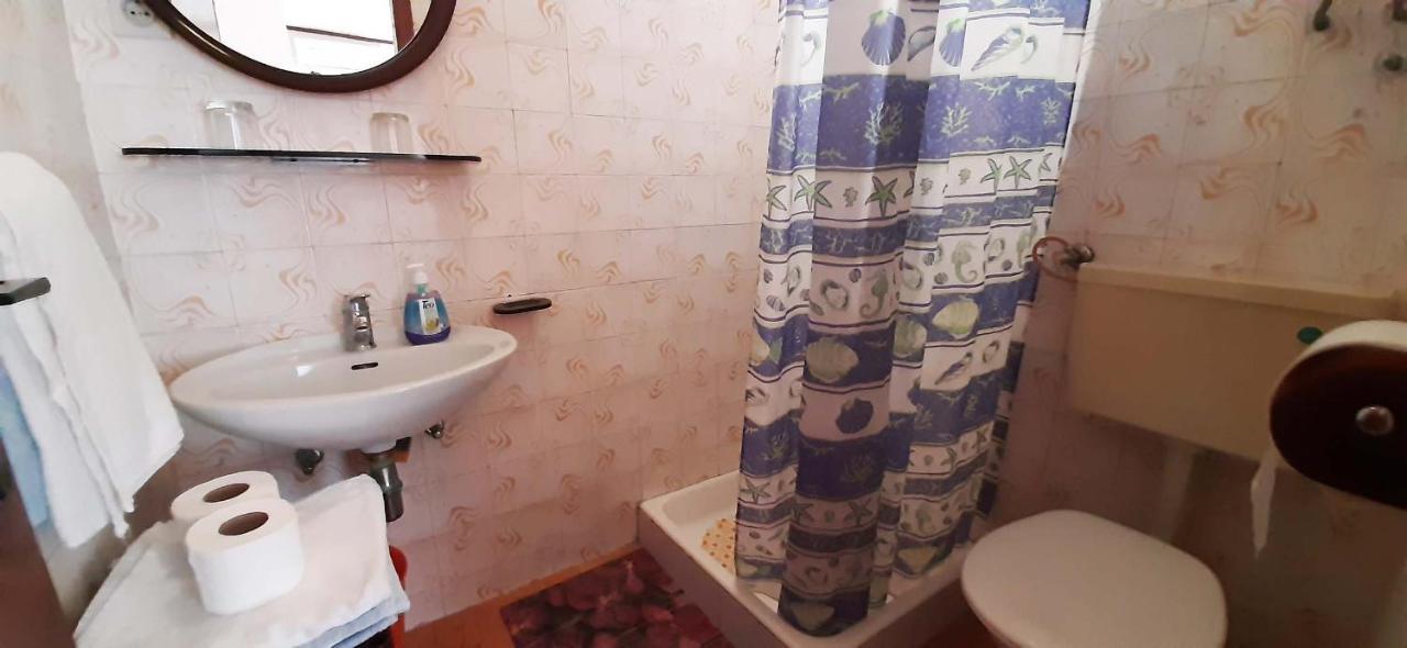 Rooms N&M Baška Voda Eksteriør bilde