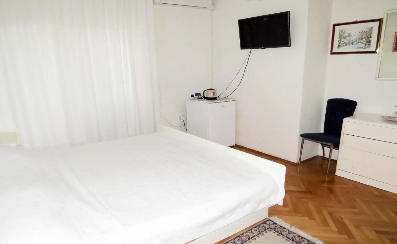 Rooms N&M Baška Voda Eksteriør bilde