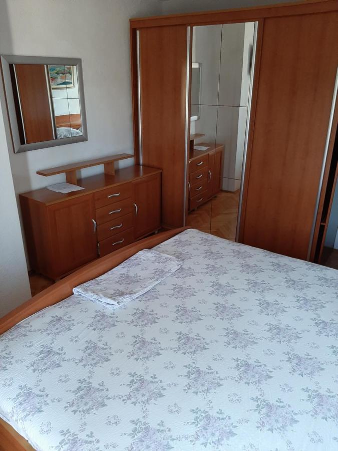Rooms N&M Baška Voda Eksteriør bilde