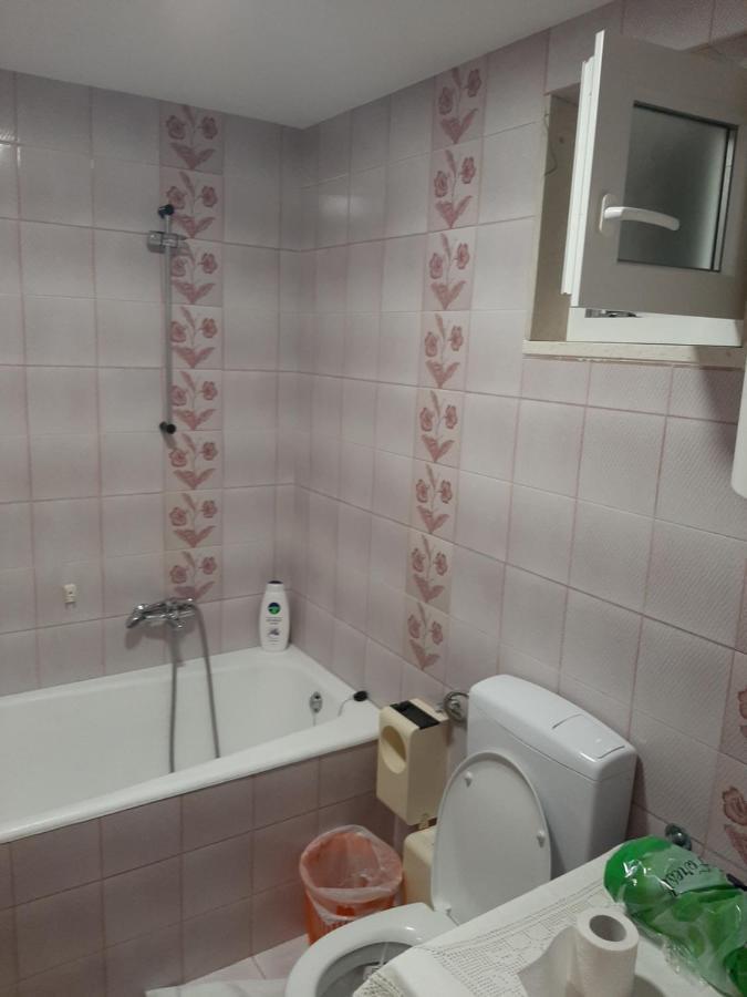 Rooms N&M Baška Voda Eksteriør bilde